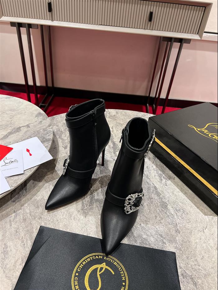 20251128173147594 390